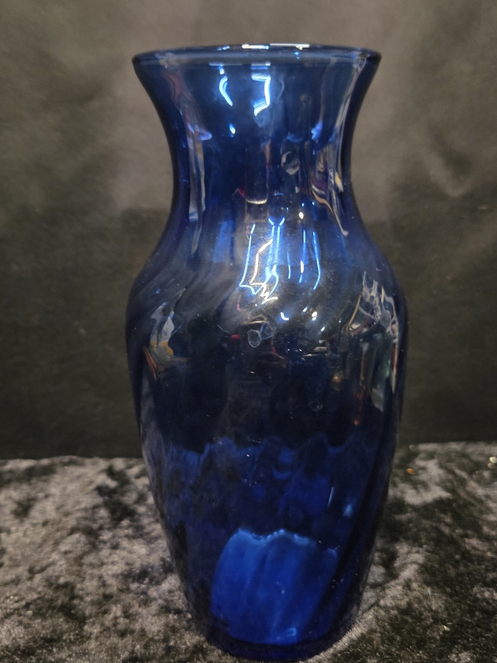 Vintage Indiana Glass Illusions Swirl Cobalt Blue Vase 9”